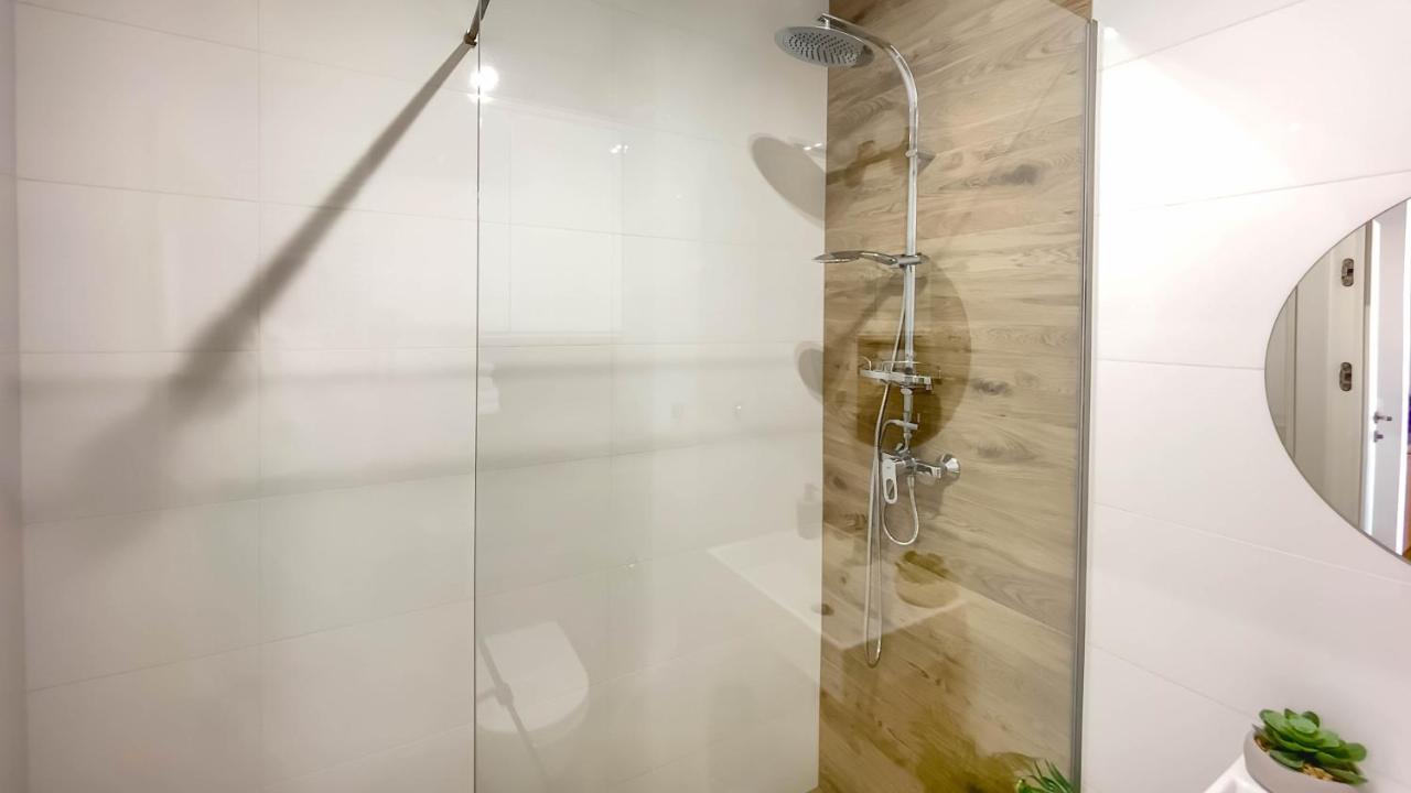 Apartament Naturalny-Lake Apartments, Osiedle Calamo Park-Olsztyn 奥尔什丁 外观 照片