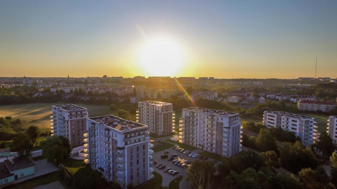 Apartament Naturalny-Lake Apartments, Osiedle Calamo Park-Olsztyn 奥尔什丁 外观 照片